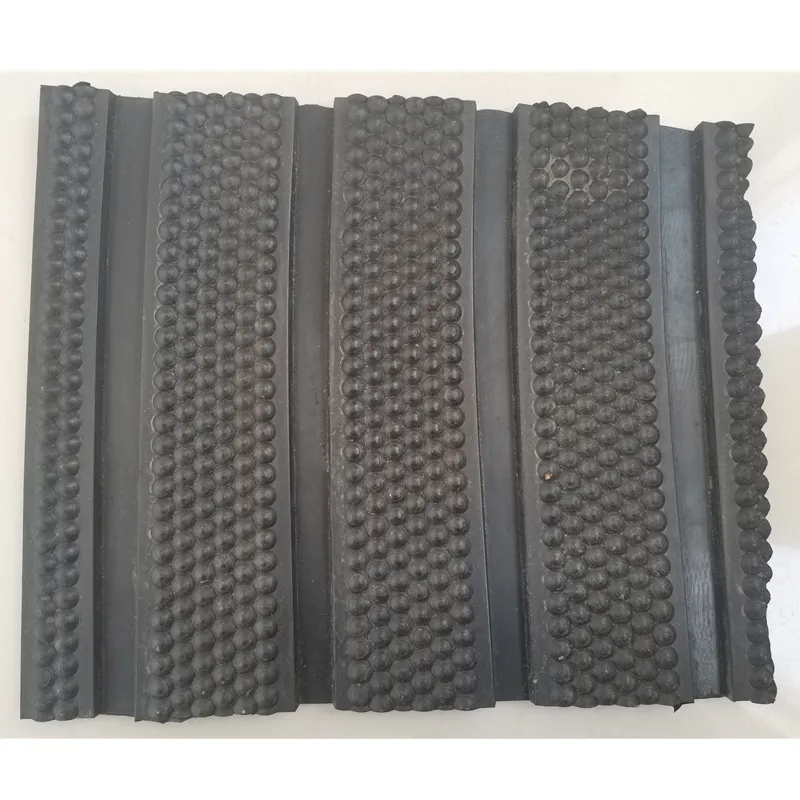 Corrosion-Resistant Foam Livestock Mat Stripe Antiskid Rubber Sheet Cow Mat Best Care for Animals