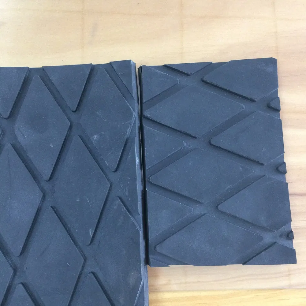 Diamond Pulley Lagging with Bonded Layer